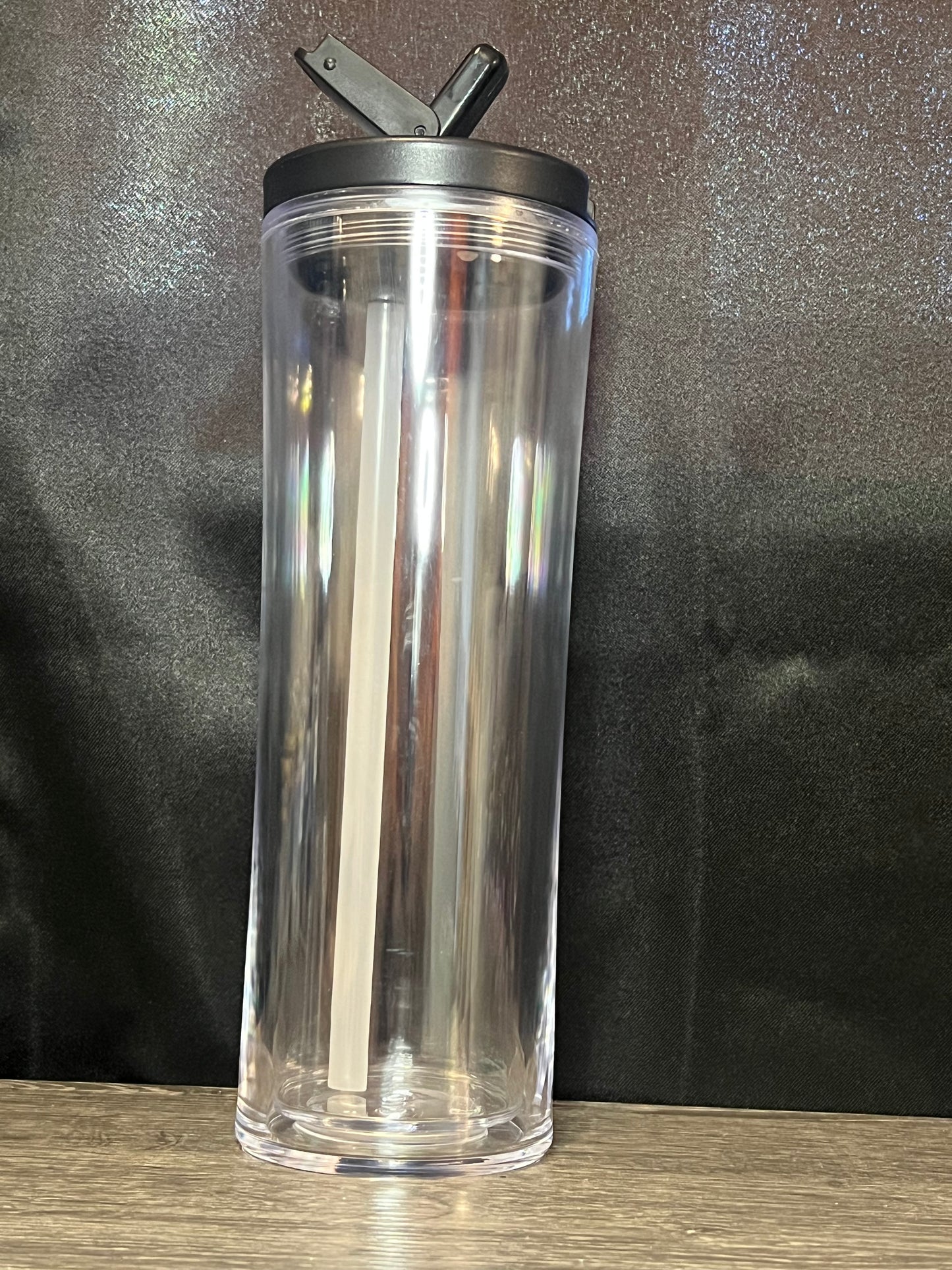 20oz Acrylic Flip Top Straw Tumbler