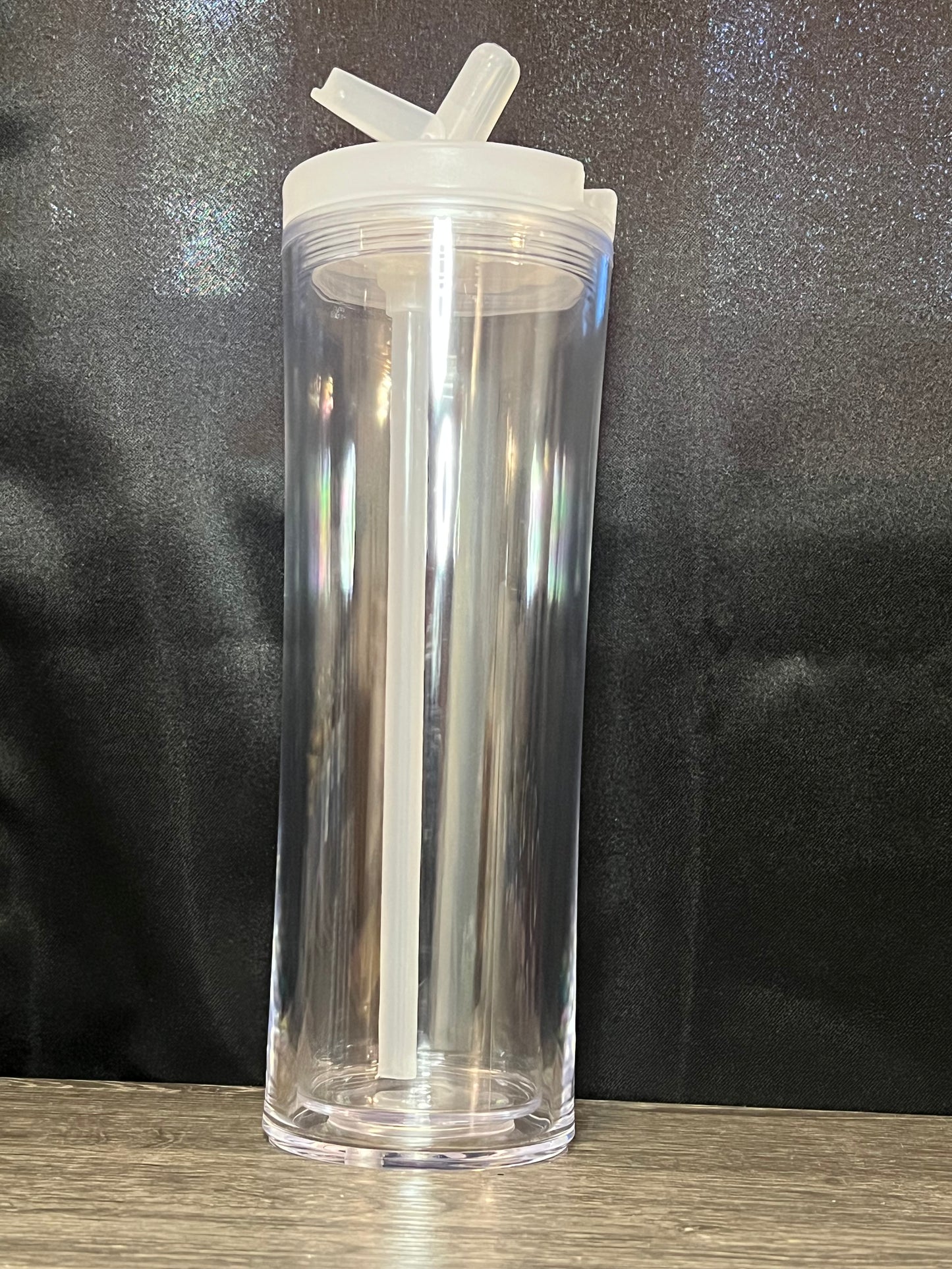 20oz Acrylic Flip Top Straw Tumbler